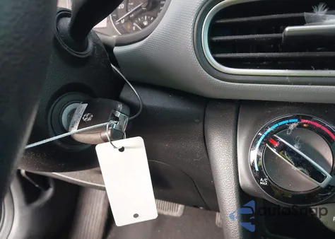 2020 Hyundai Kona Se from USA, damaged, VIN KM8K12AA7LU415849